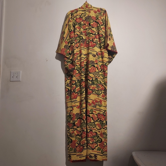 HoSt pIcK - Japanese silk Kimono w/ surreal mod ~ mid century floral pattern - Picture 13 of 16